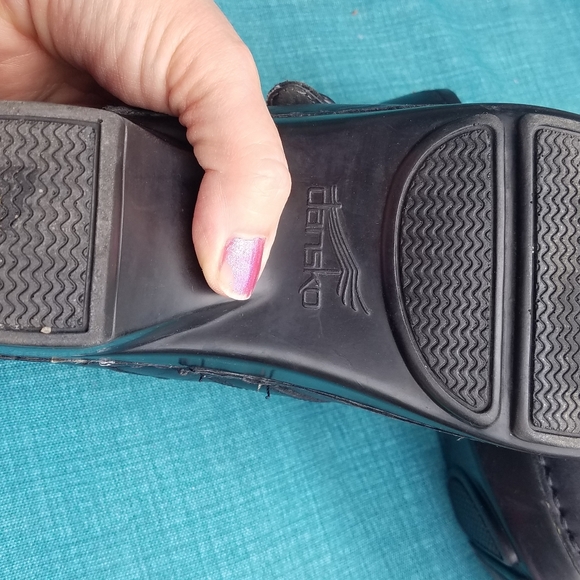 Dansko black slip on shoes, sz 39 or 8.5 - Picture 6 of 7